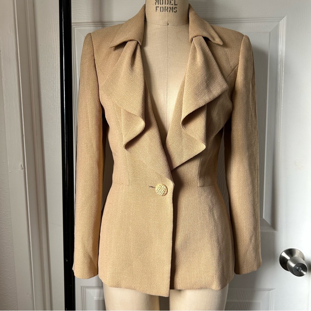 Sophisticated Tan Blazer with Dramatic Collar